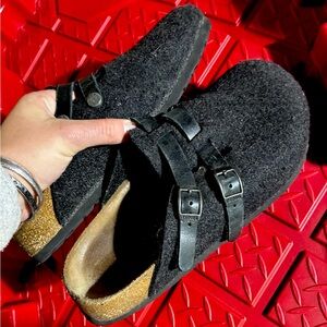 Black Birkis by Birkenstock SZ:9/7